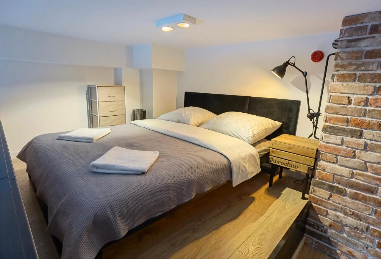 Apartament Loft Studio Airport Blisko Lotniska Zarembowicza Lotnisko Wroclaw Ngoại thất bức ảnh